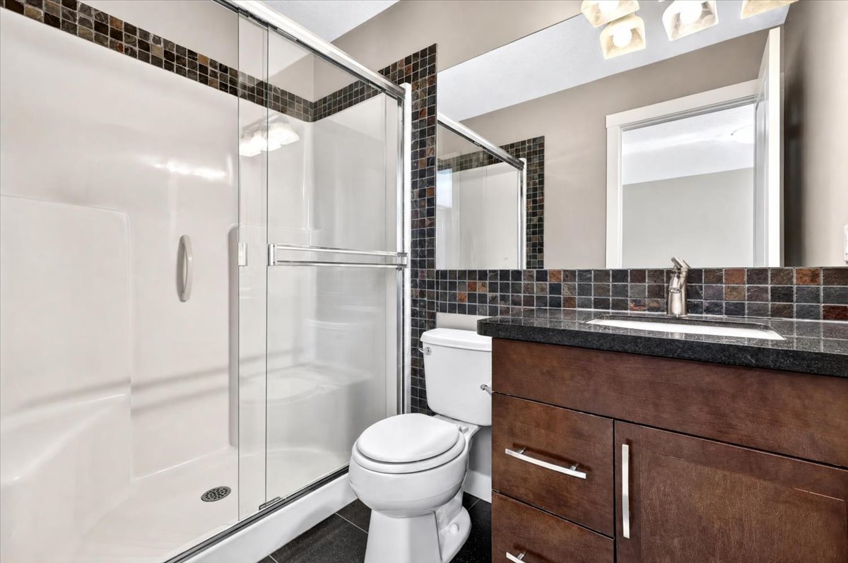 Ensuite bathroom